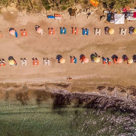Paramonas Paramonas  Dış mekan fotoğraf